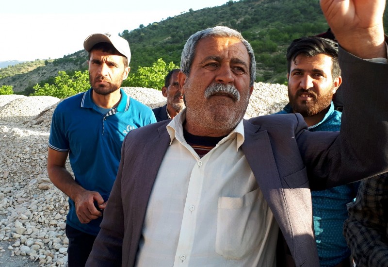 داد کشاورزان روستای گنجگان بویراحمد از مسوولان راه و شهرسازی  <img src="/images/video_icon.png" width="11" height="10" border="0" align="top">