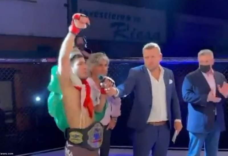 (ویدئو) تقدیم کمربند قهرمانی MMA به احمدشاه مسعود