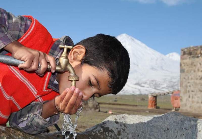 مردم دو روستای زیلایی مارگون بخاطر آلودگی آب دچار بیماری هپاتیت A شدند / زایمان زودرس یک خانم / روستا نیاز به دستگاه کلرزنی دارد / مشکلات آب سرفاریاب / آیا آب در کهگیلویه و بویراحمد آلودگی دارد؟