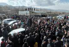 فیلم و تصاویر| منتظریان: باید نخبگان و شایستگان از حاشیه به متن بیایند تا بویراحمد را از گرفتاری و رنج‌هایی که دارد، نجات دهند / با ارائه بهترین خدمات باید بویراحمد را به جایگاه واقعی‌اش رساند / بیانیه شورای ائتلاف کهگیلویه و بویراحمد در حمایت از منتظریان قرائت شد  <img src="/images/video_icon.png" width="11" height="10" border="0" align="top">